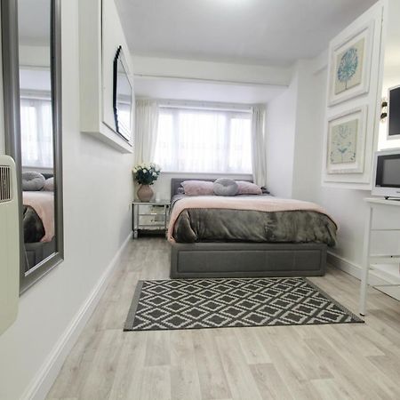 Winstree Road Bed & Breakfast Lexden Dış mekan fotoğraf