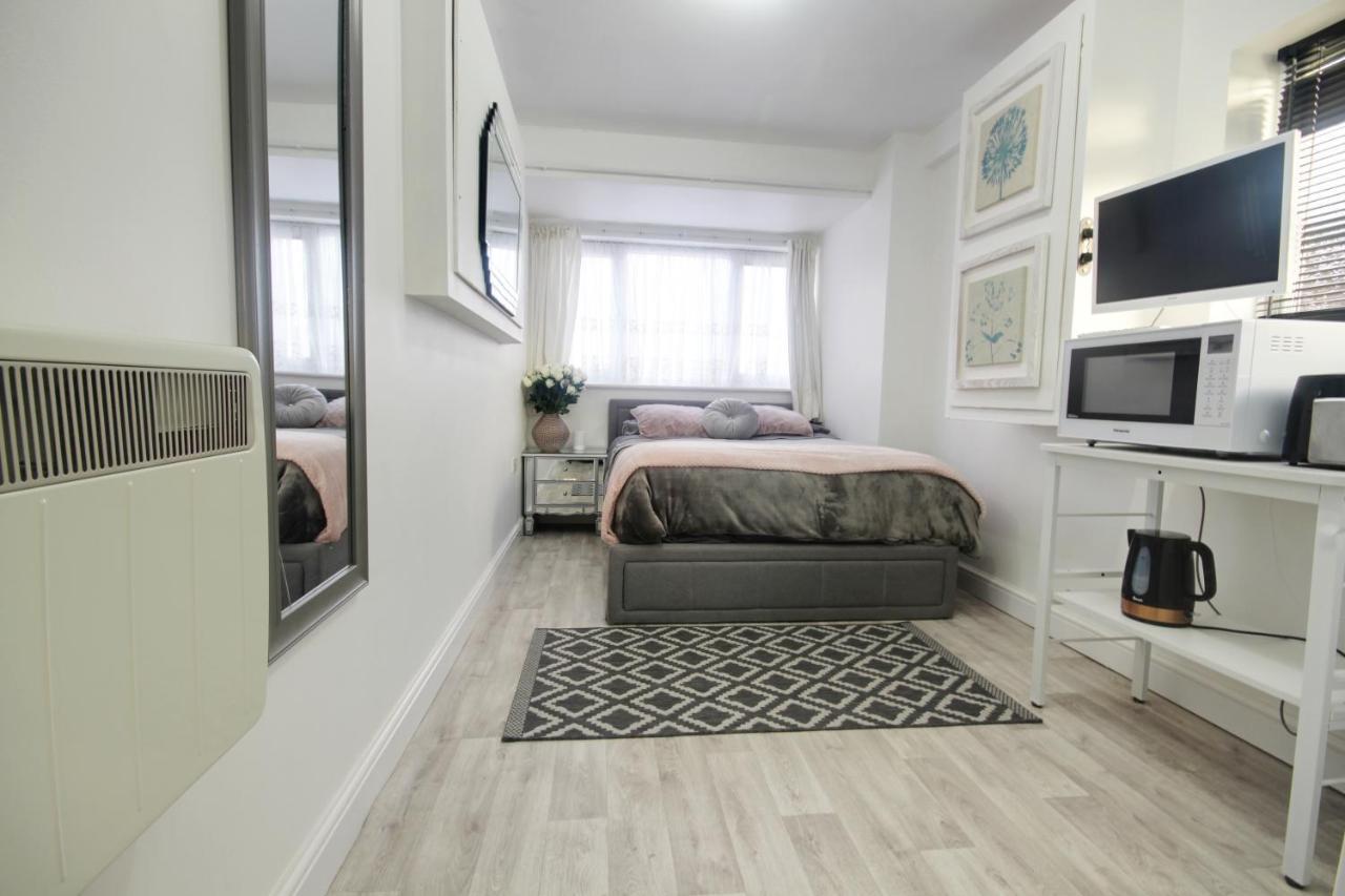 Winstree Road Bed & Breakfast Lexden Dış mekan fotoğraf